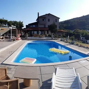 Casa Perla Holidays Bed & Breakfast Jurasi