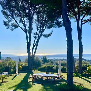 Domaine Des Encourdoules Guest house Vallauris